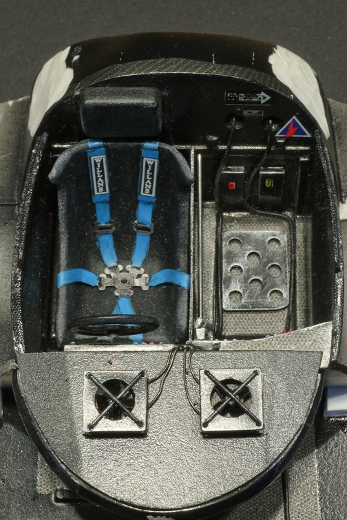 jaguar_xjr14_13.jpg