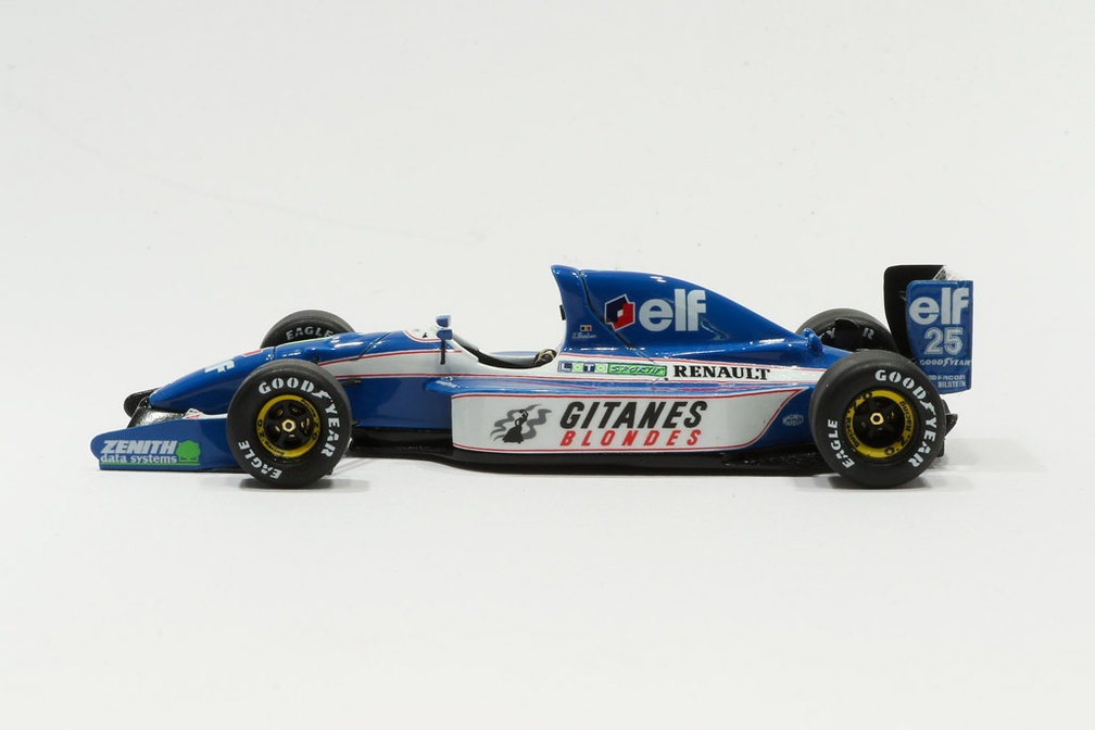 ligier_js37_16.jpg
