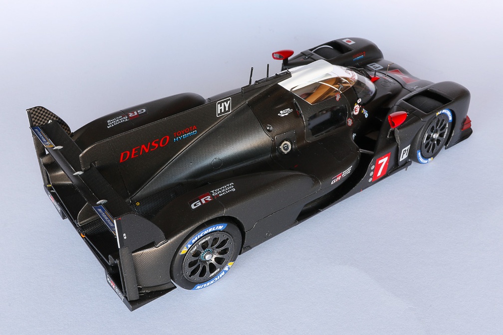 ts050_carbon_08.jpg