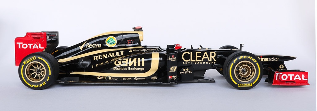 lotus_e20_05.jpg