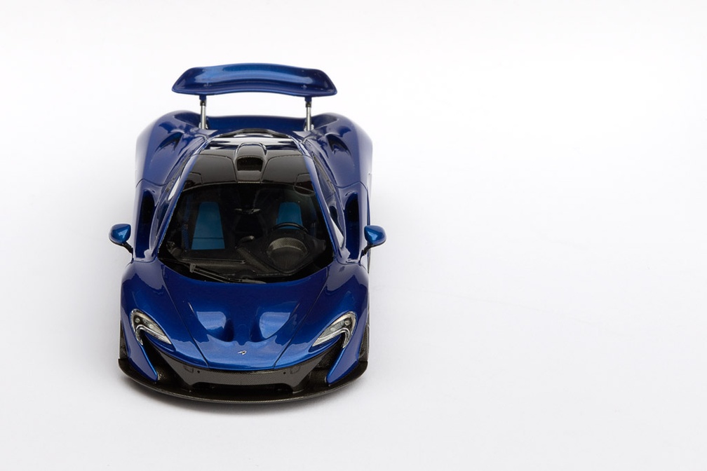 mclaren_p1_010.jpg