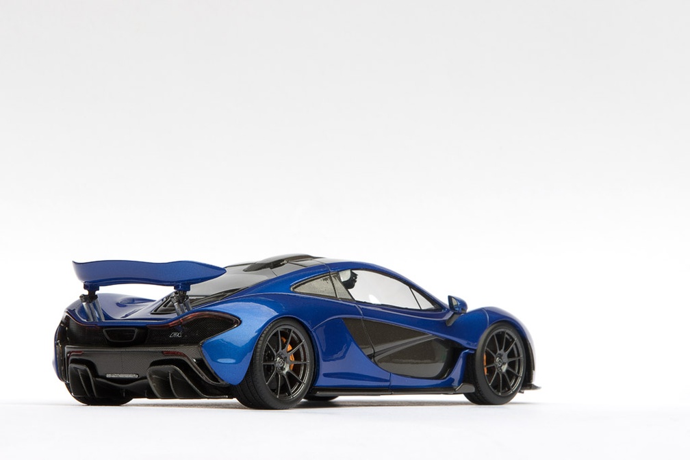 mclaren_p1_011.jpg