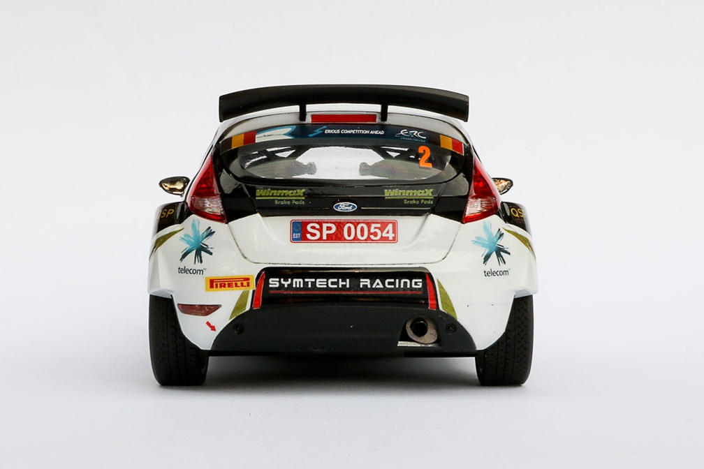 ford_fiesta_s2000_hp_07.jpg